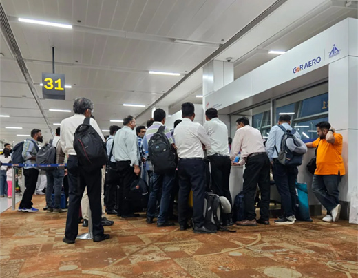 Delhi flight delay